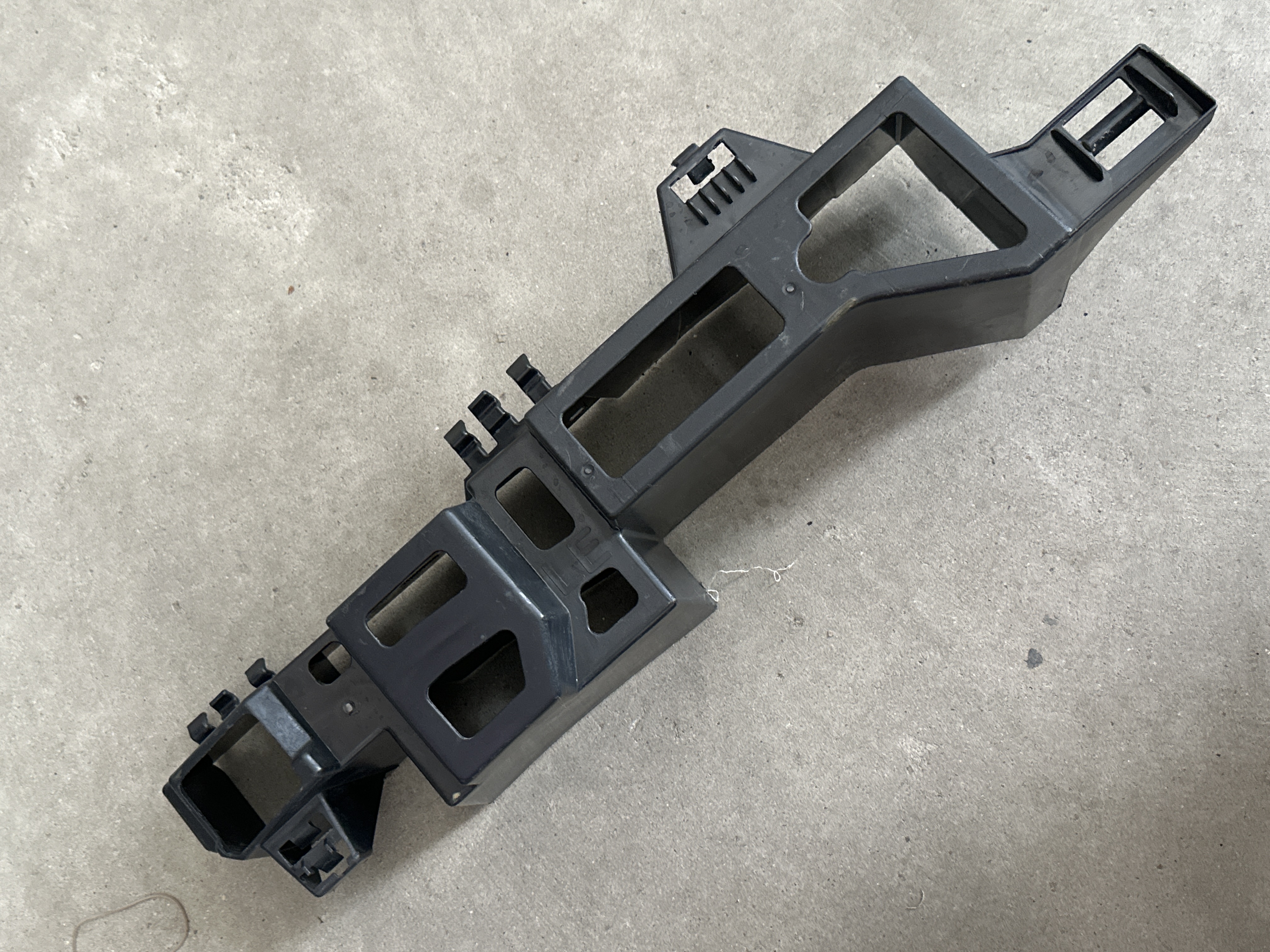 ABSORVEDOR PARAG TRAS IZQ RENAULT SANDERO 14/->